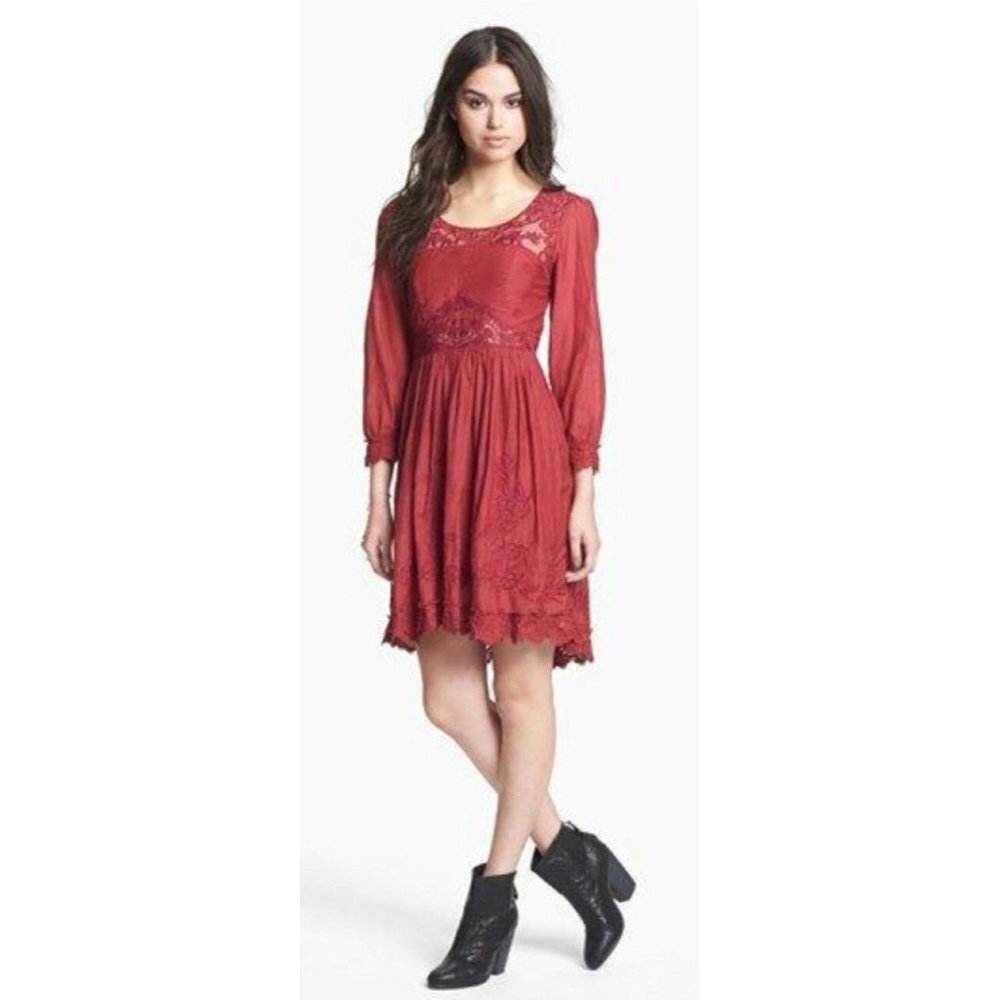 Free People MONTANA LACE CRINKLE DRESS in Cranberr